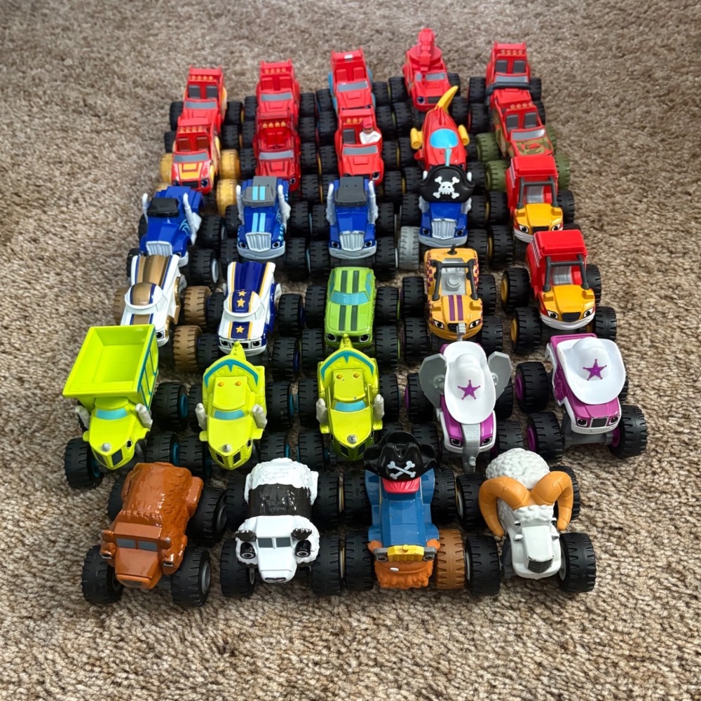 Blaze and the Monster Machines Diecast Toy Vehicles Starla Bighorn Pegwheel HTFs